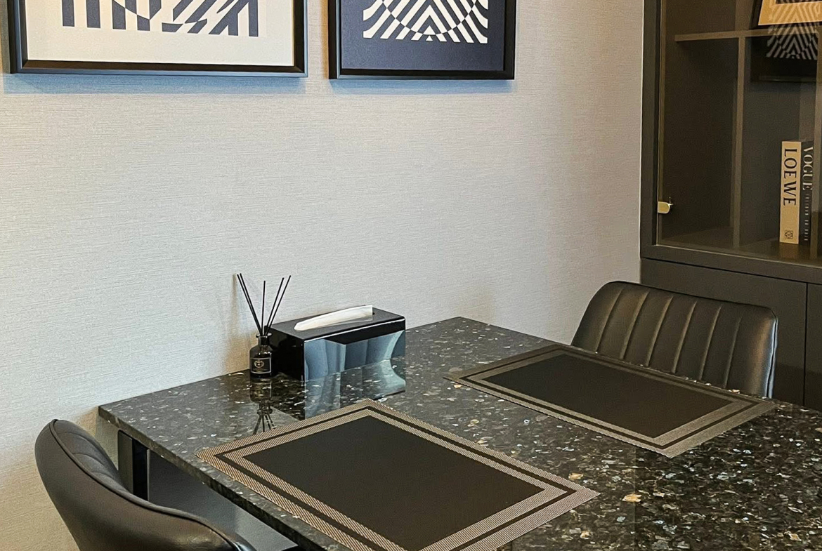 Spacious 2-Bedroom Condo in Thonglor, Just 200m from BTS Thong Lor