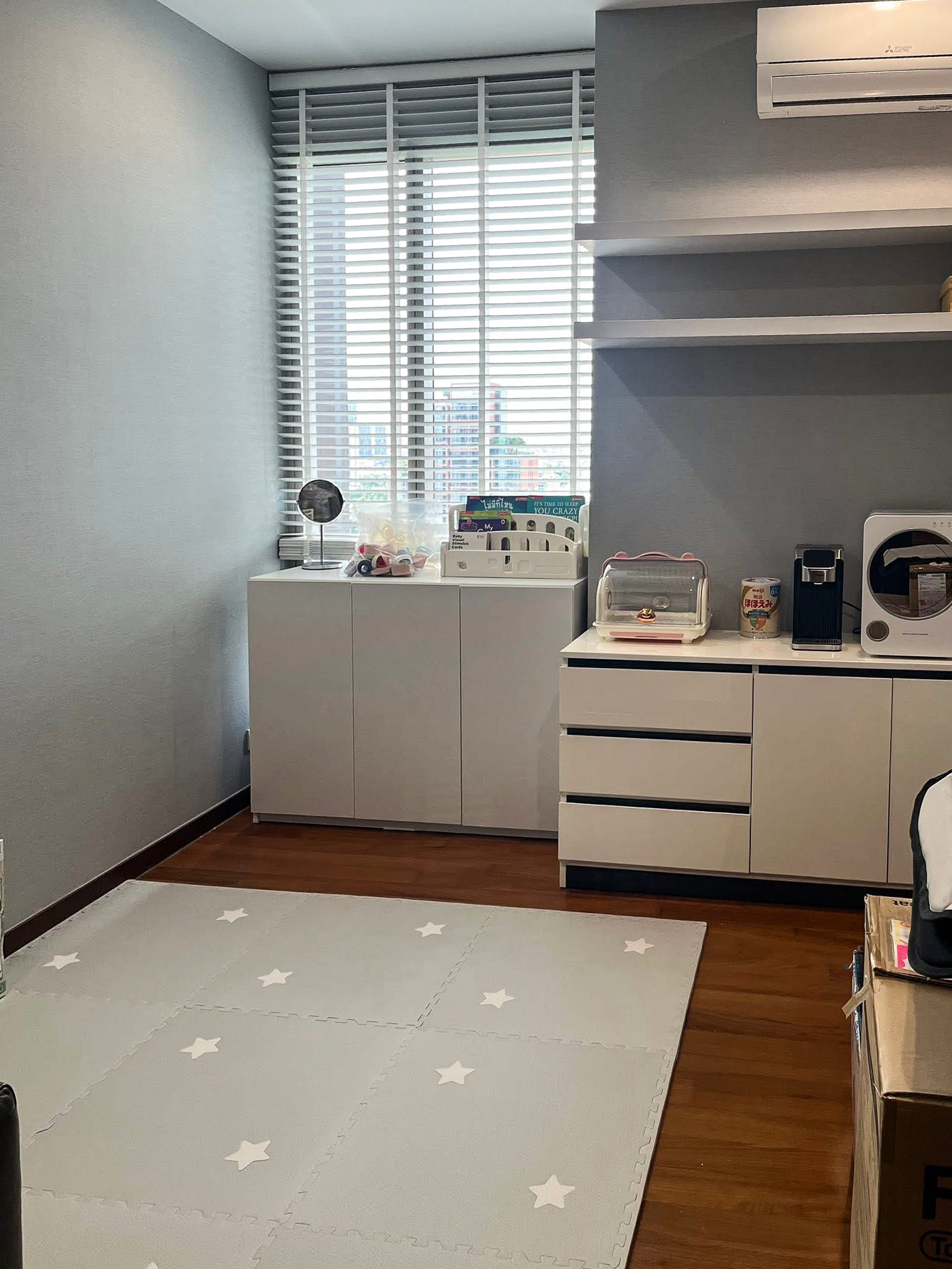 Second bedroom Spacious 2-Bedroom Condo in Thonglor, Just 200m from BTS Thong Lor