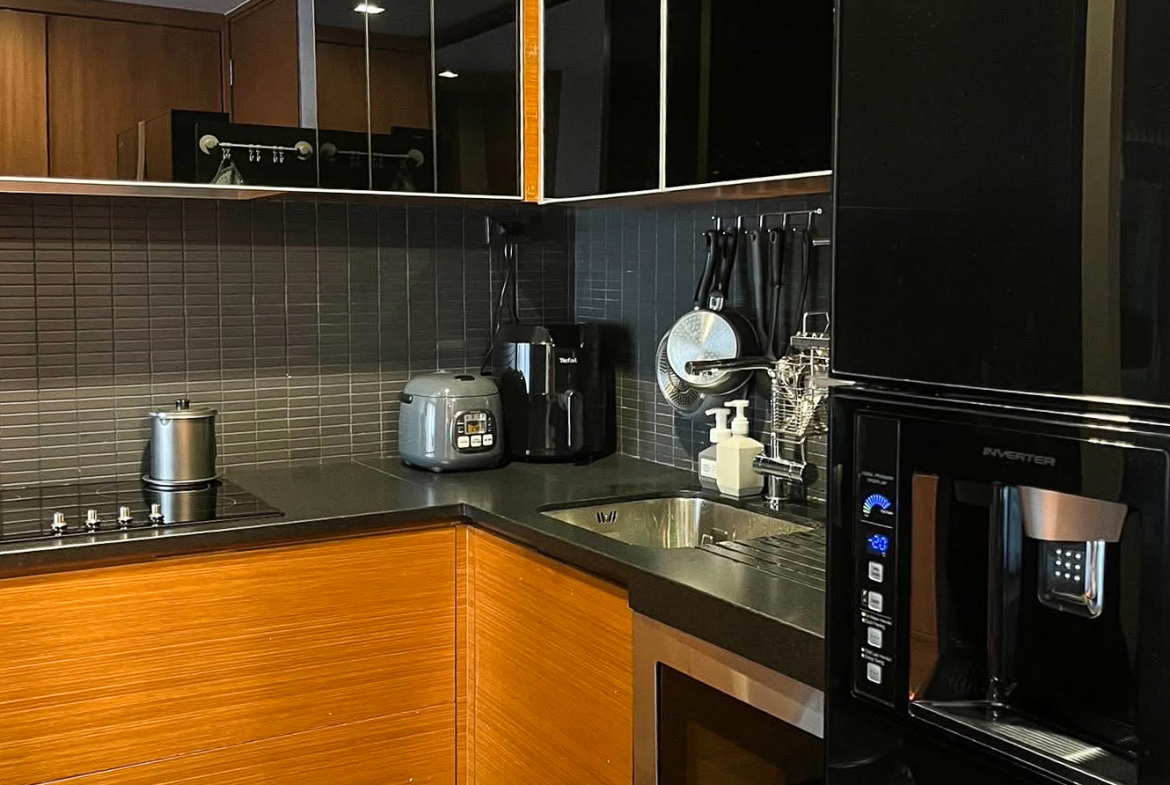 Spacious 2-Bedroom Condo in Thonglor, Just 200m from BTS Thong Lor