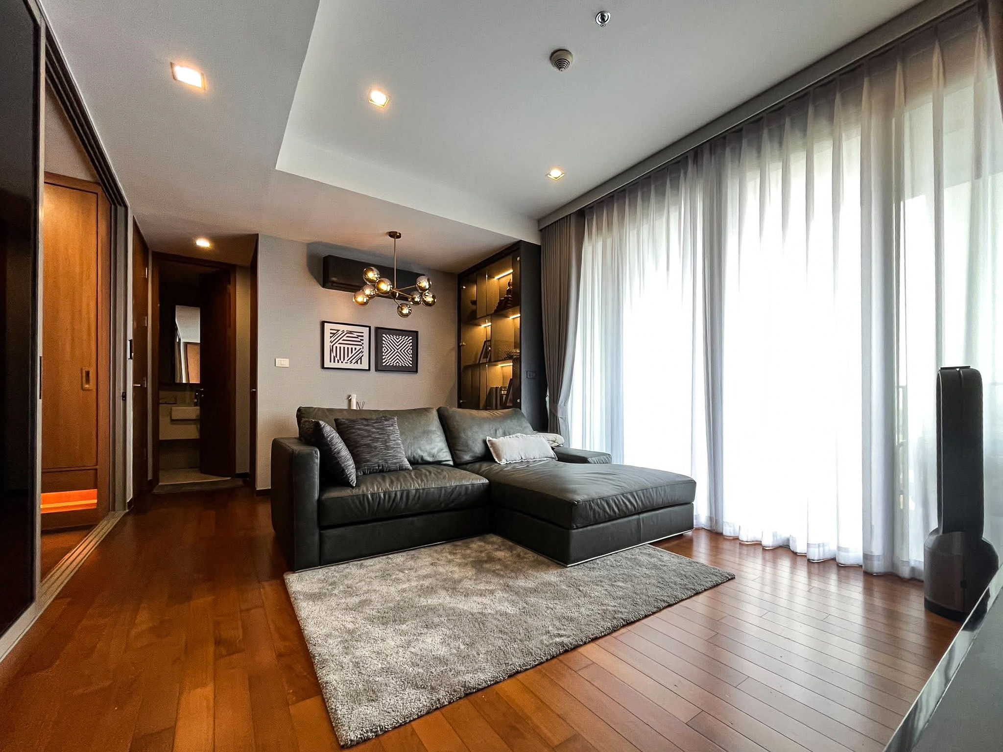 living room Spacious 2-Bedroom Condo in Thonglor, Just 200m from BTS Thong Lor