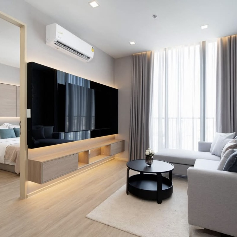 Beautifully Furnished 2-Bedroom Condo at Noble State 39 - Phrom Phong