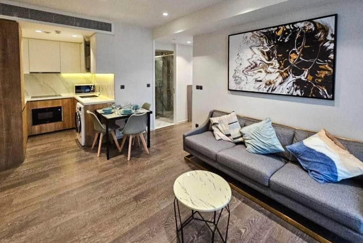 For Rent – Muniq Sukhumvit 23 | 2 Bedroom Pet-Friendly Condo Near BTS Asoke
