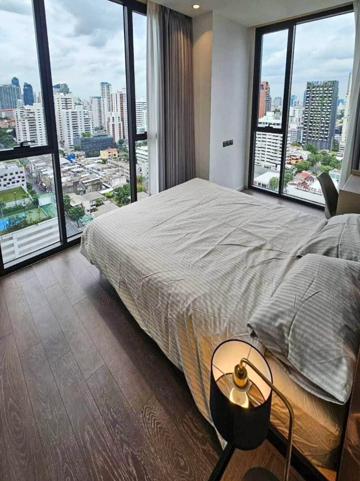 For Rent – Muniq Sukhumvit 23 | 2 Bedroom Pet-Friendly Condo Near BTS Asoke