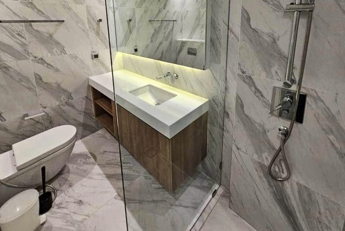 For Rent – Muniq Sukhumvit 23 | 2 Bedroom Pet-Friendly Condo Near BTS Asoke