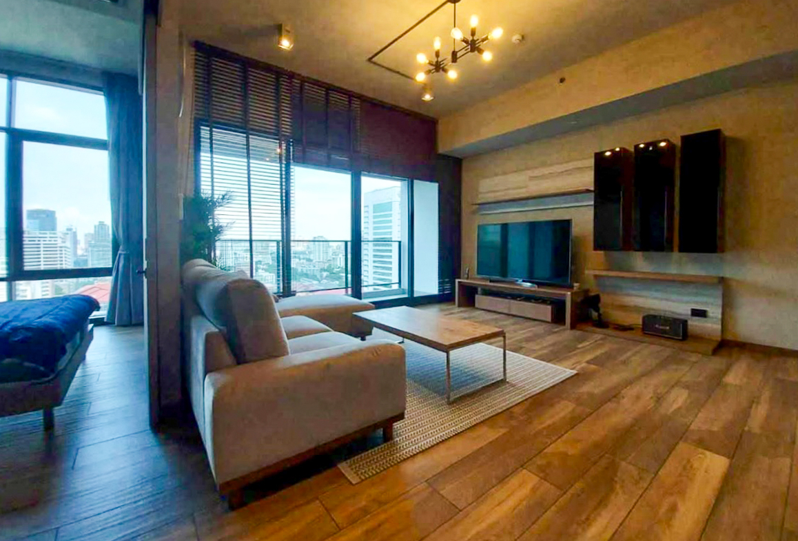Modern Two Bedroom Condo for Rent at the Lofts Asoke