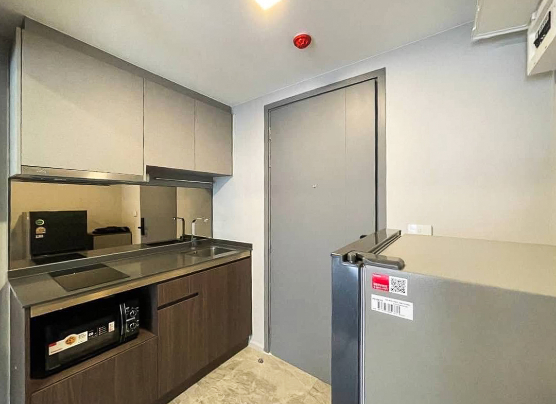 Modern 1-bedroom condo for rent at Quintara Phume Sukhumvit 39, fully furnished with full facilities, near BTS Phrom Phong. 34.85 sq.m., only 21,000 THB/month.