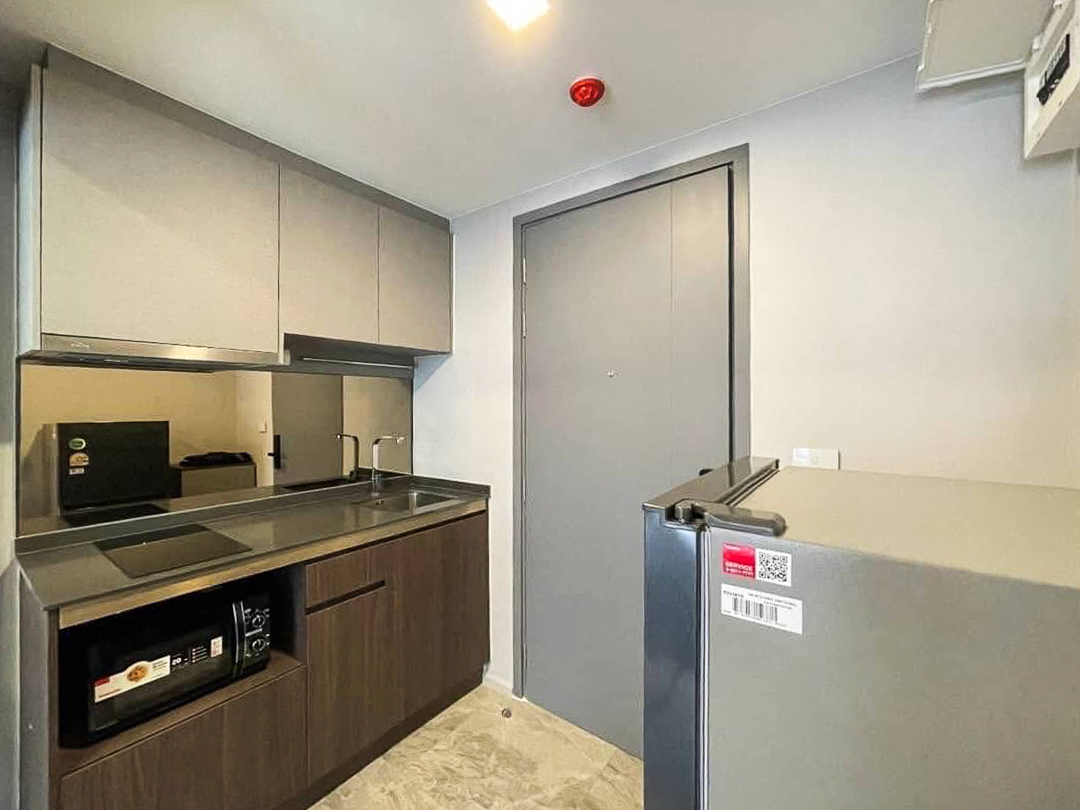 Modern 1-bedroom condo for rent at Quintara Phume Sukhumvit 39, fully furnished with full facilities, near BTS Phrom Phong. 34.85 sq.m., only 21,000 THB/month.