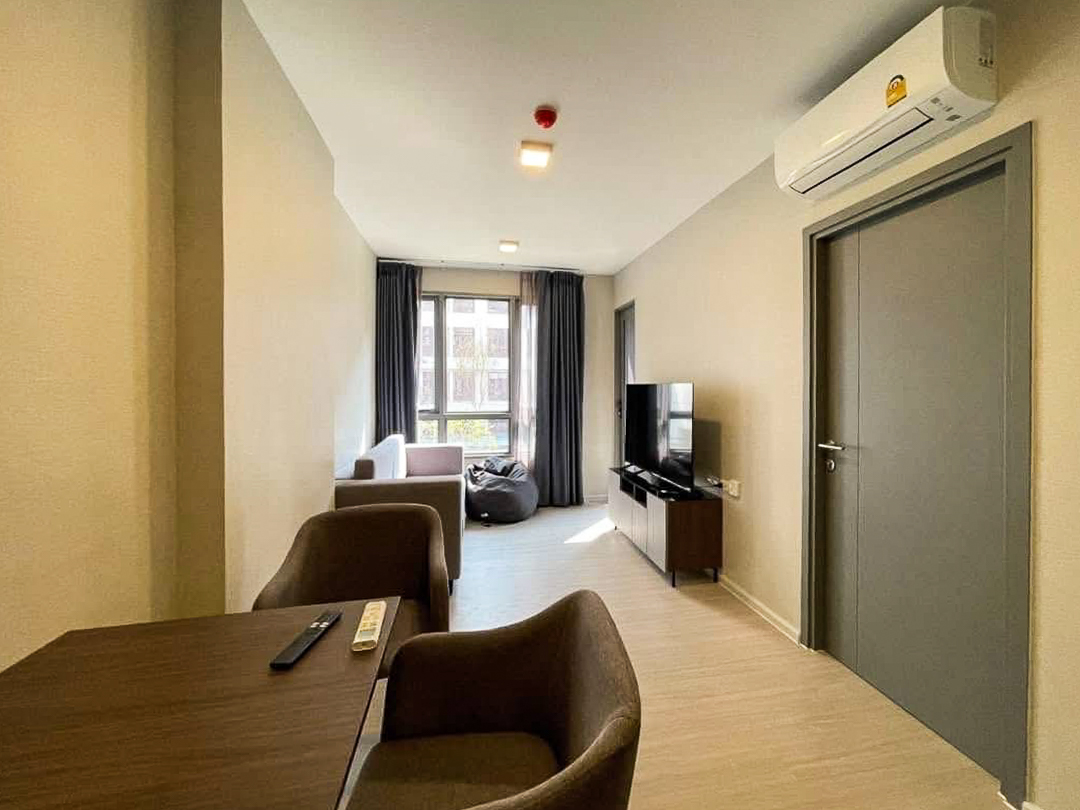 Modern 1-bedroom condo for rent at Quintara Phume Sukhumvit 39, fully furnished with full facilities, near BTS Phrom Phong. 34.85 sq.m., only 21,000 THB/month.