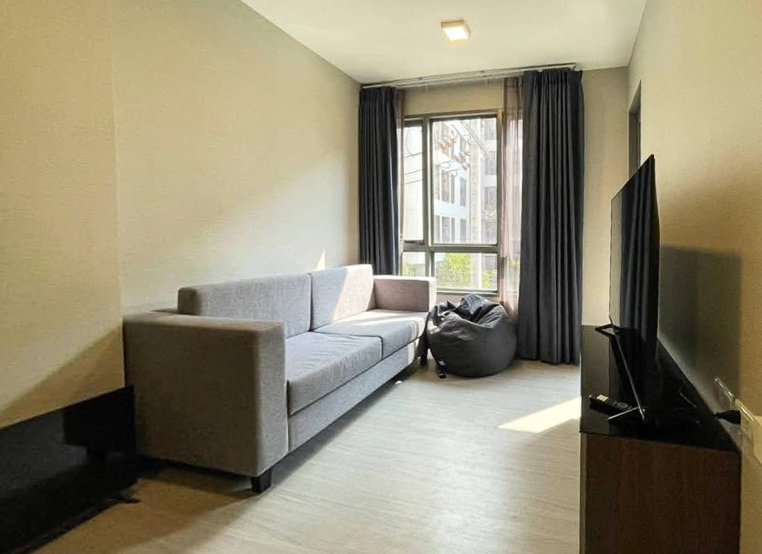 Modern 1-bedroom condo for rent at Quintara Phume Sukhumvit 39, fully furnished with full facilities, near BTS Phrom Phong. 34.85 sq.m., only 21,000 THB/month.