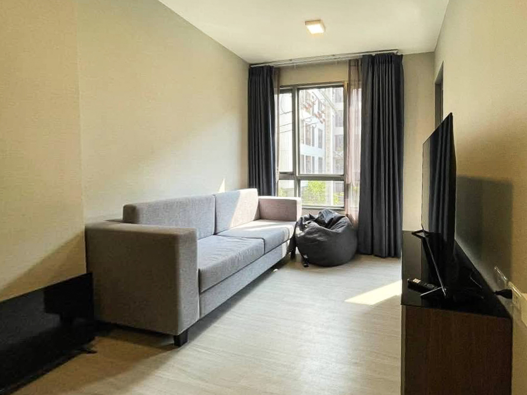 Modern 1-bedroom condo for rent at Quintara Phume Sukhumvit 39, fully furnished with full facilities, near BTS Phrom Phong. 34.85 sq.m., only 21,000 THB/month.