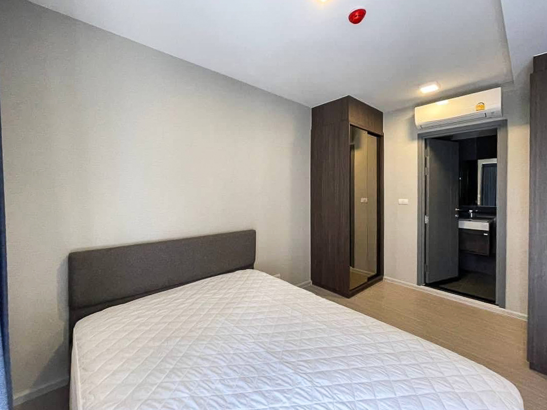 Modern 1-bedroom condo for rent at Quintara Phume Sukhumvit 39, fully furnished with full facilities, near BTS Phrom Phong. 34.85 sq.m., only 21,000 THB/month.