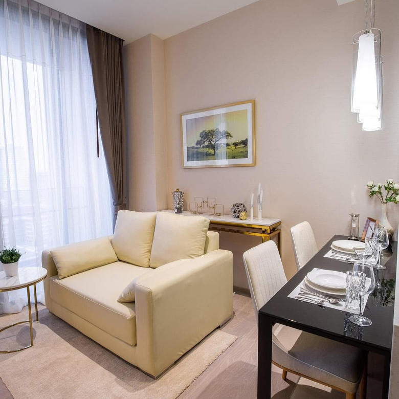 Luxury 1-bedroom condo for rent at The ESSE Asoke, fully furnished with clear city view. Prime location near BTS Asoke. High-end facilities. 47.5 sqm, 47,000 THB/month.