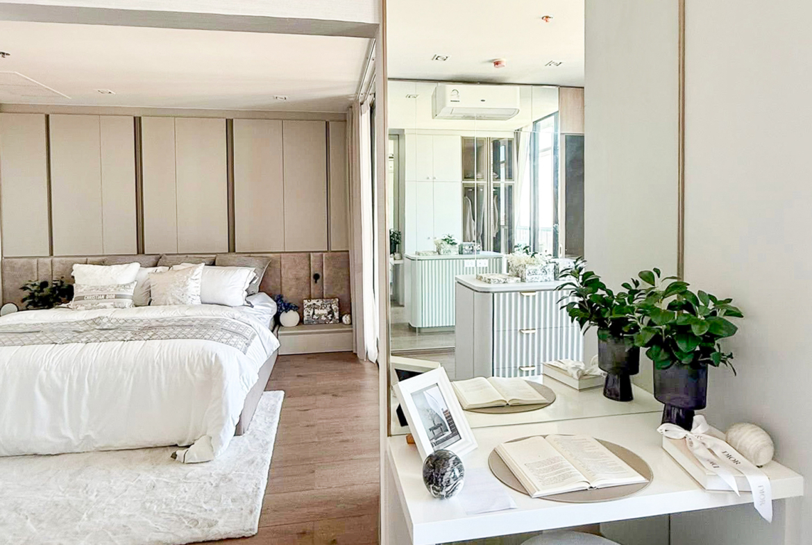 Luxury 2-bedroom duplex condo for sale at Park Origin Phrom Phong, 88 sqm on the 45th floor, fully furnished with exclusive Christian Dior decor. Stunning panoramic city views. Walk to BTS Phrom Phong and EmQuartier. Only 19.99 MB.