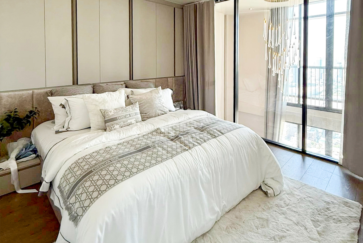 Luxury 2-bedroom duplex condo for sale at Park Origin Phrom Phong, 88 sqm on the 45th floor, fully furnished with exclusive Christian Dior decor. Stunning panoramic city views. Walk to BTS Phrom Phong and EmQuartier. Only 19.99 MB.