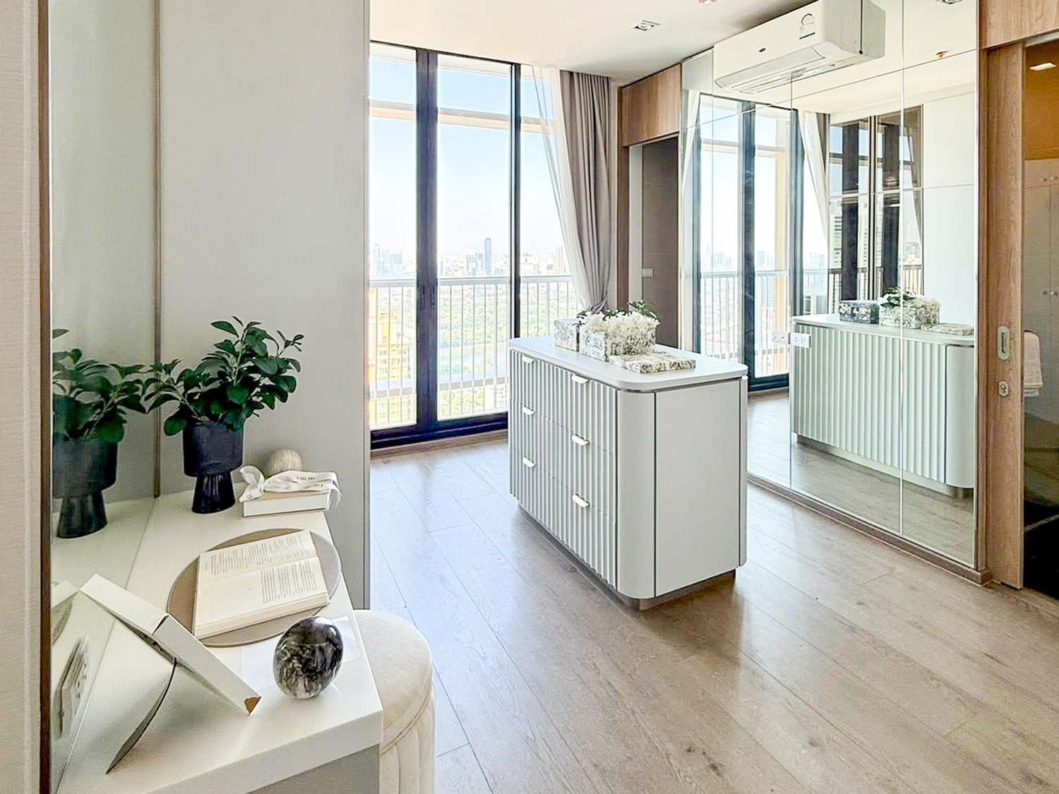 Luxury 2-bedroom duplex condo for sale at Park Origin Phrom Phong, 88 sqm on the 45th floor, fully furnished with exclusive Christian Dior decor. Stunning panoramic city views. Walk to BTS Phrom Phong and EmQuartier. Only 19.99 MB.