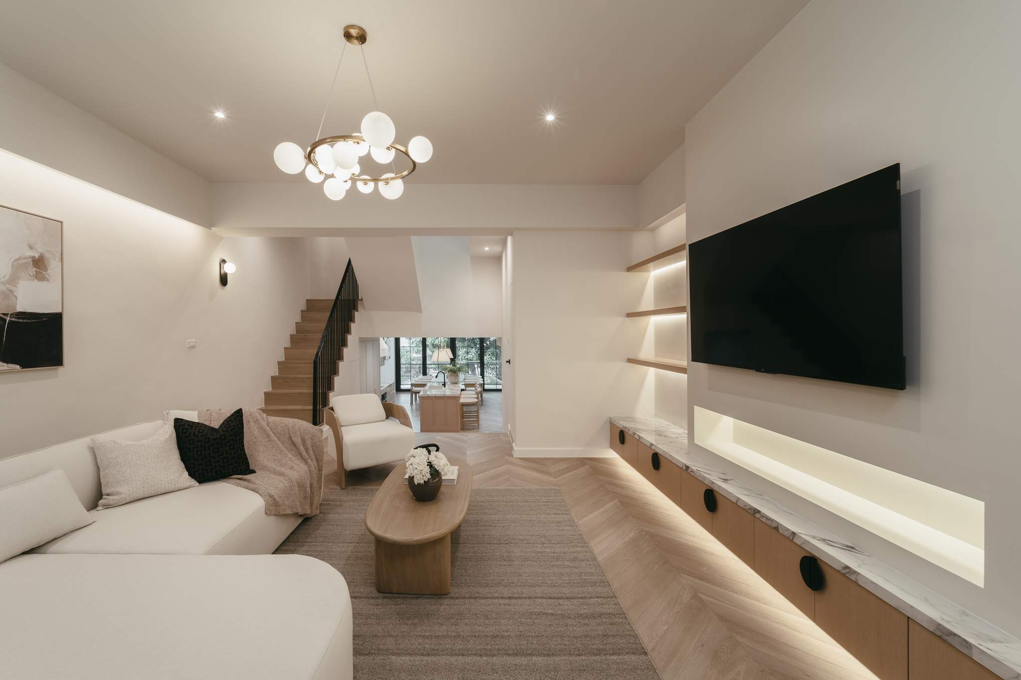 Luxury Townhome for Rent or Sale Near Ekkamai–Thonglor | Walk to BTS Phra Khanong