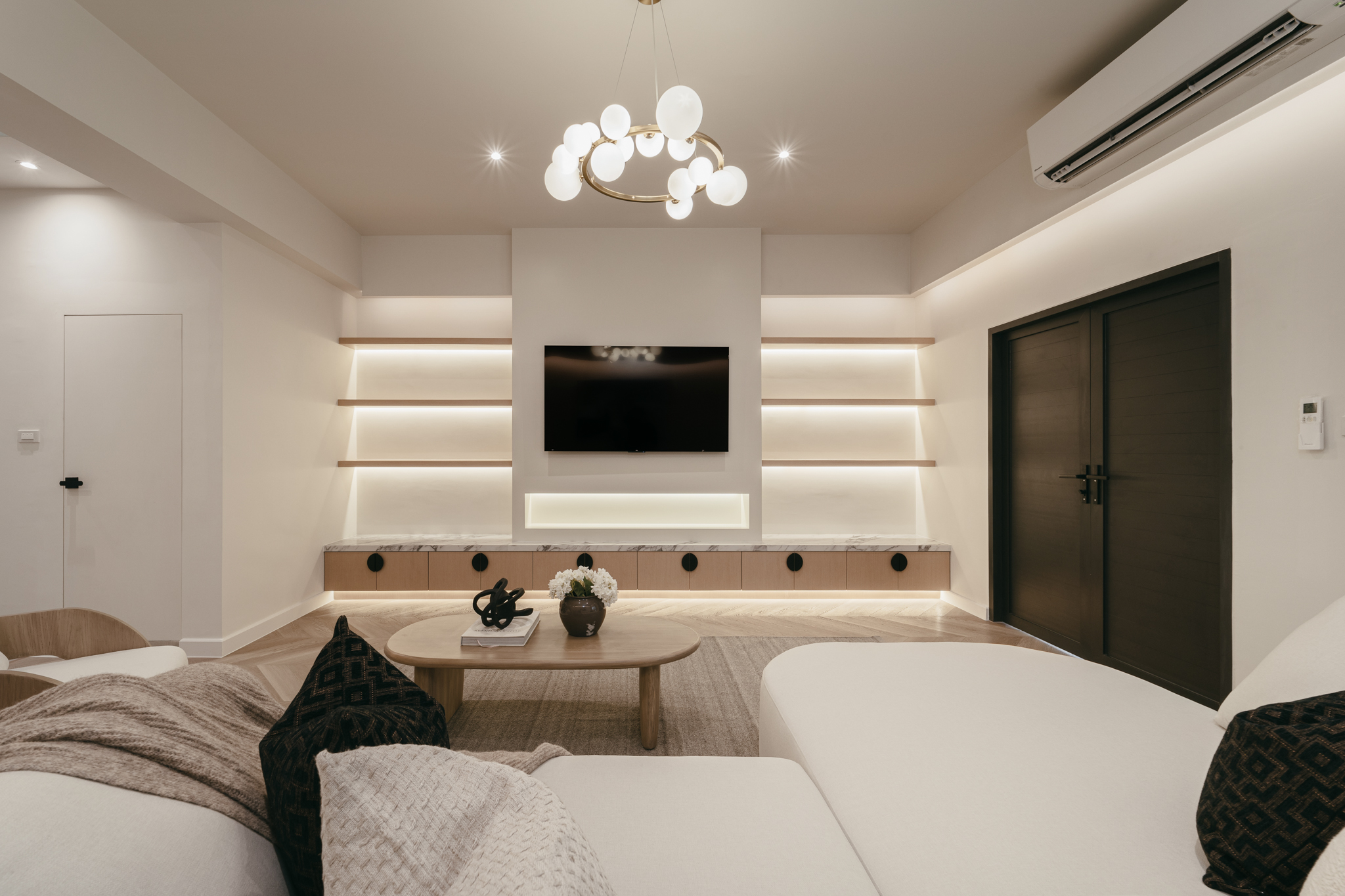 Luxury Townhome for Rent or Sale Near Ekkamai–Thonglor | Walk to BTS Phra Khanong