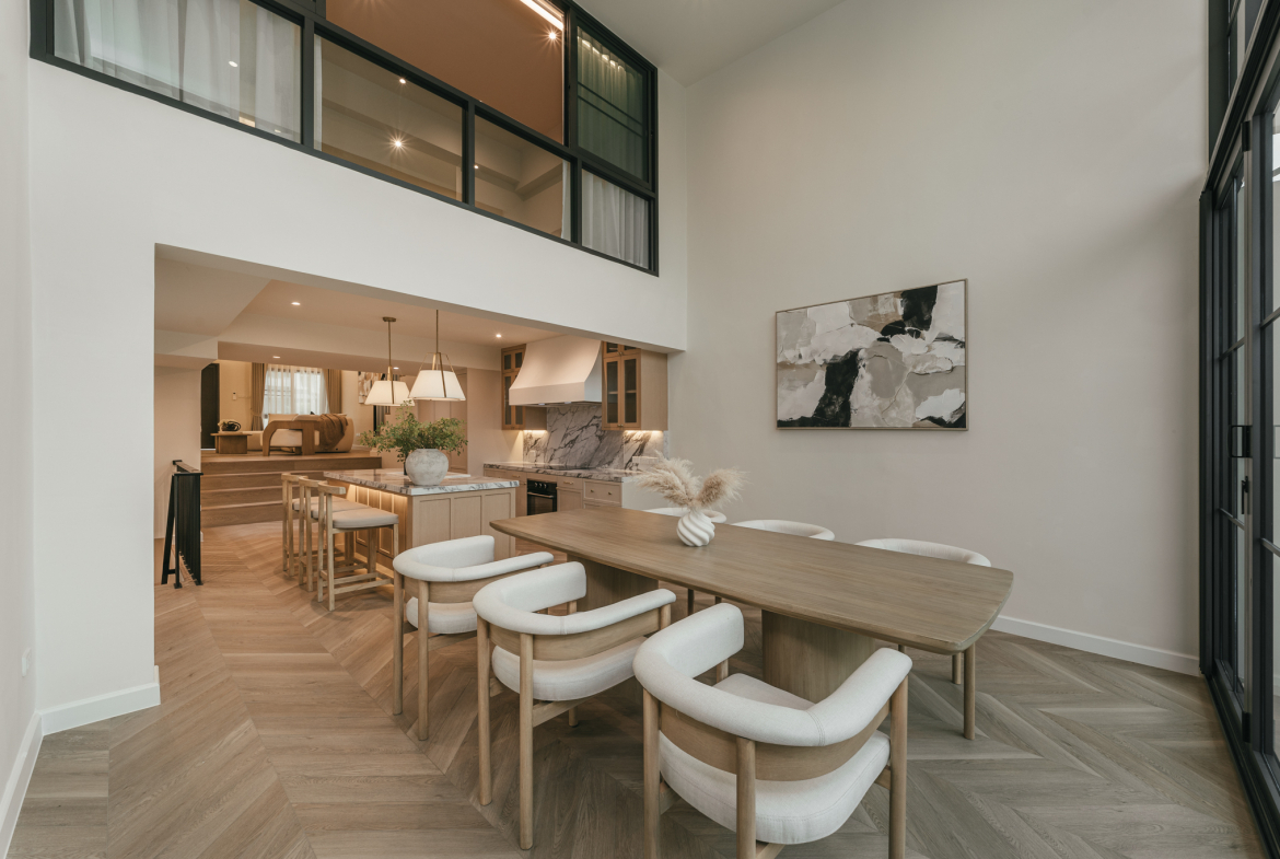 Luxury Townhome for Rent or Sale Near Ekkamai–Thonglor | Walk to BTS Phra Khanong