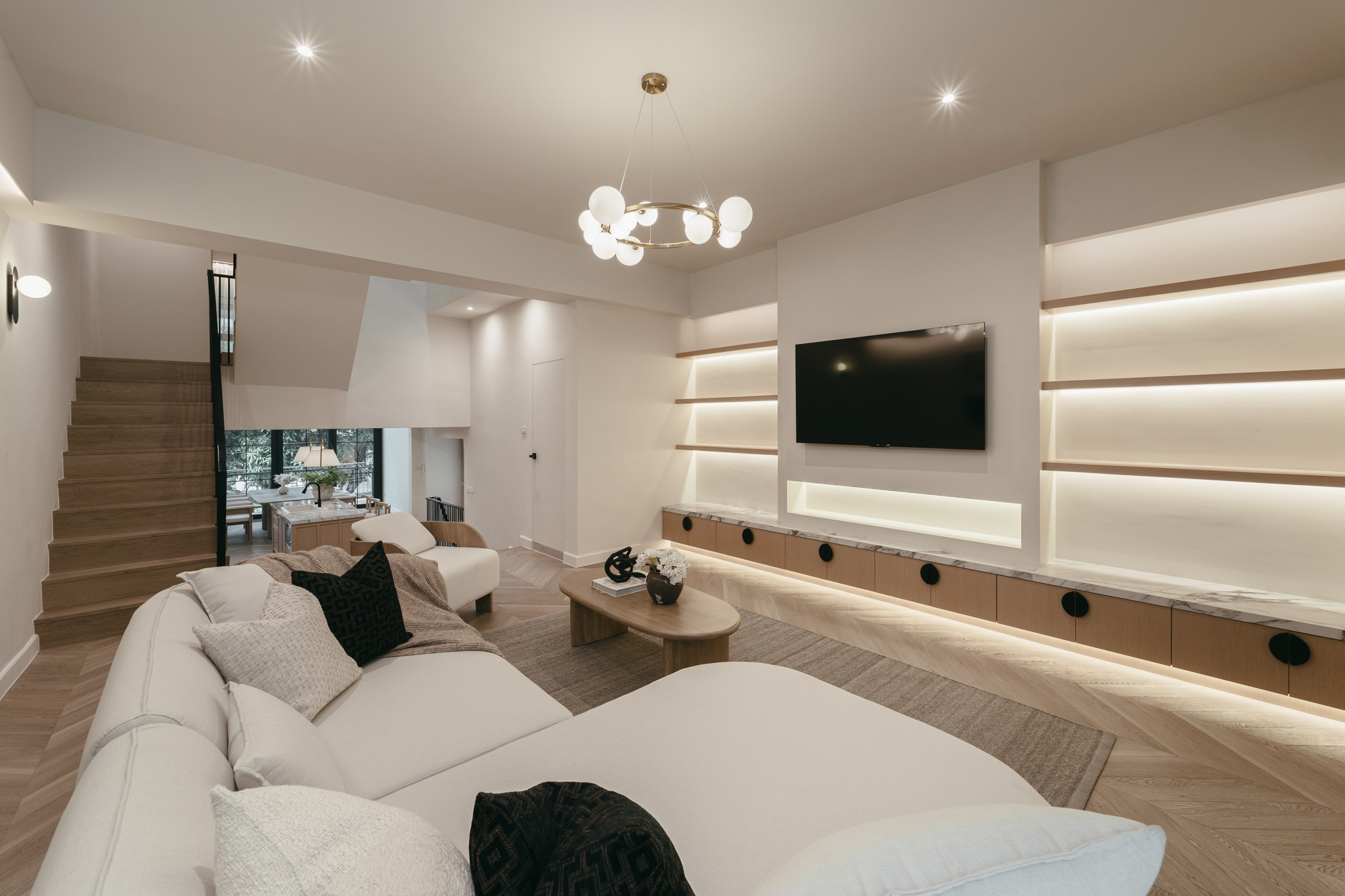 Luxury Townhome for Rent or Sale Near Ekkamai–Thonglor | Walk to BTS Phra Khanong