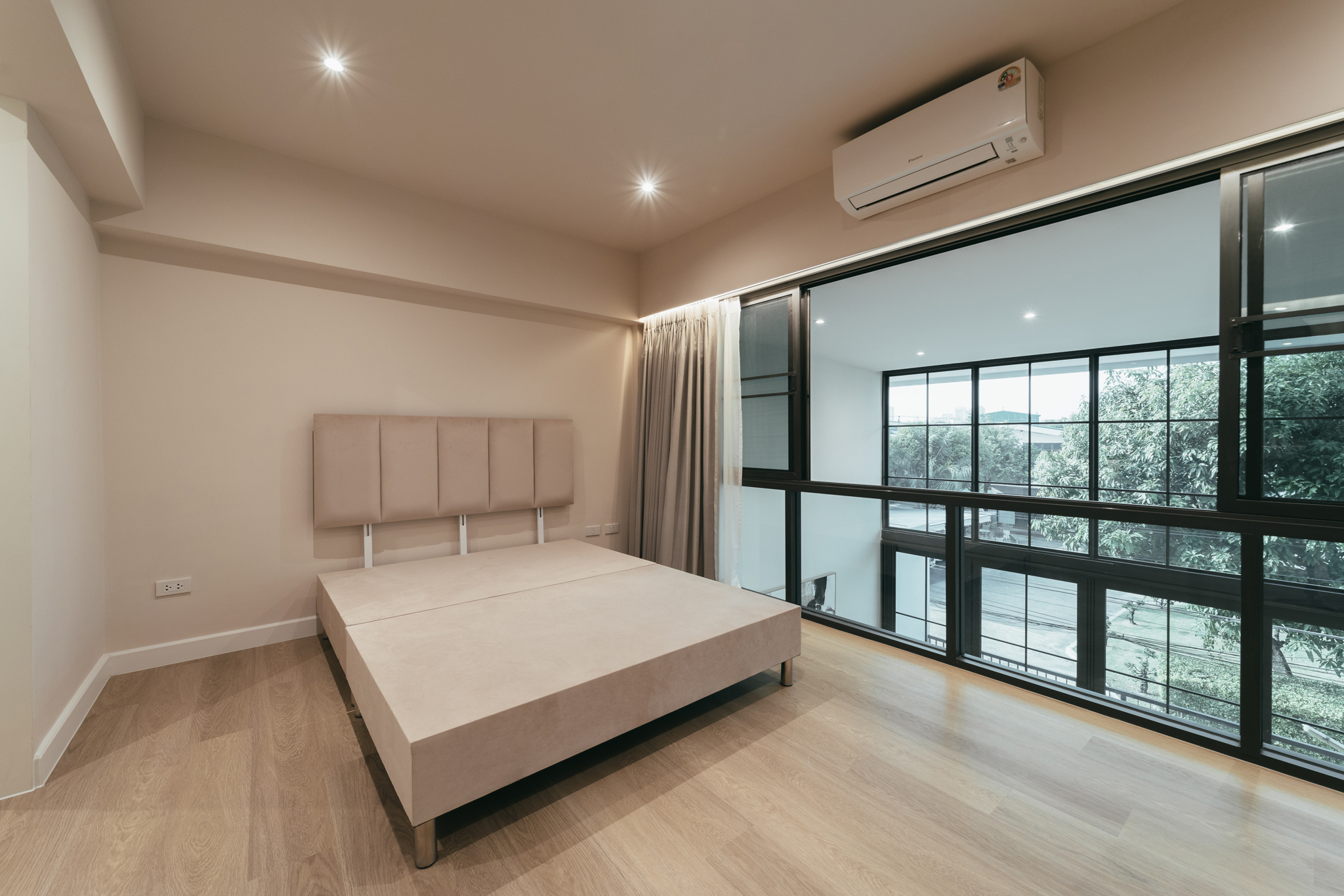 Luxury Townhome for Rent or Sale Near Ekkamai–Thonglor | Walk to BTS Phra Khanong