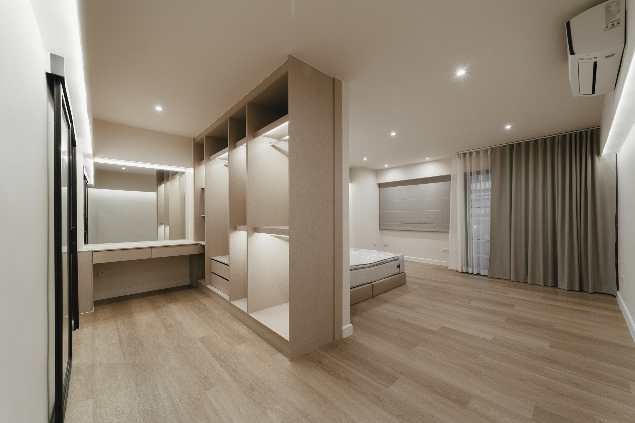 Luxury Townhome for Rent or Sale Near Ekkamai–Thonglor | Walk to BTS Phra Khanong