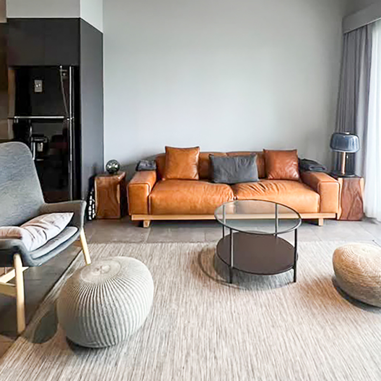 Modern 2-bedroom condo for rent at The Loft Asoke, 87 sqm, fully furnished, quiet city view, 8th floor. Includes kitchen, washer-dryer, 2 TVs. Rent 75,000 THB/month.