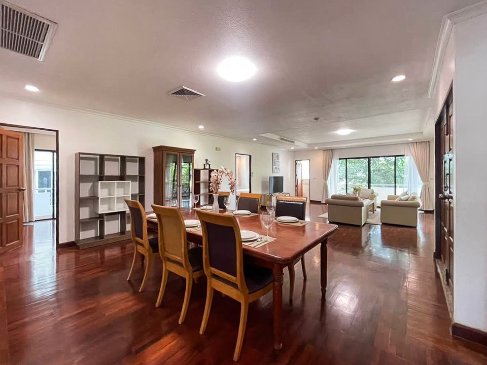 Pet-friendly 3 bed, 3 bath apartment for rent in Thong Lor. 280 sqm with balcony, maid room, full facilities, and greenery views. 120,000 THB/month.