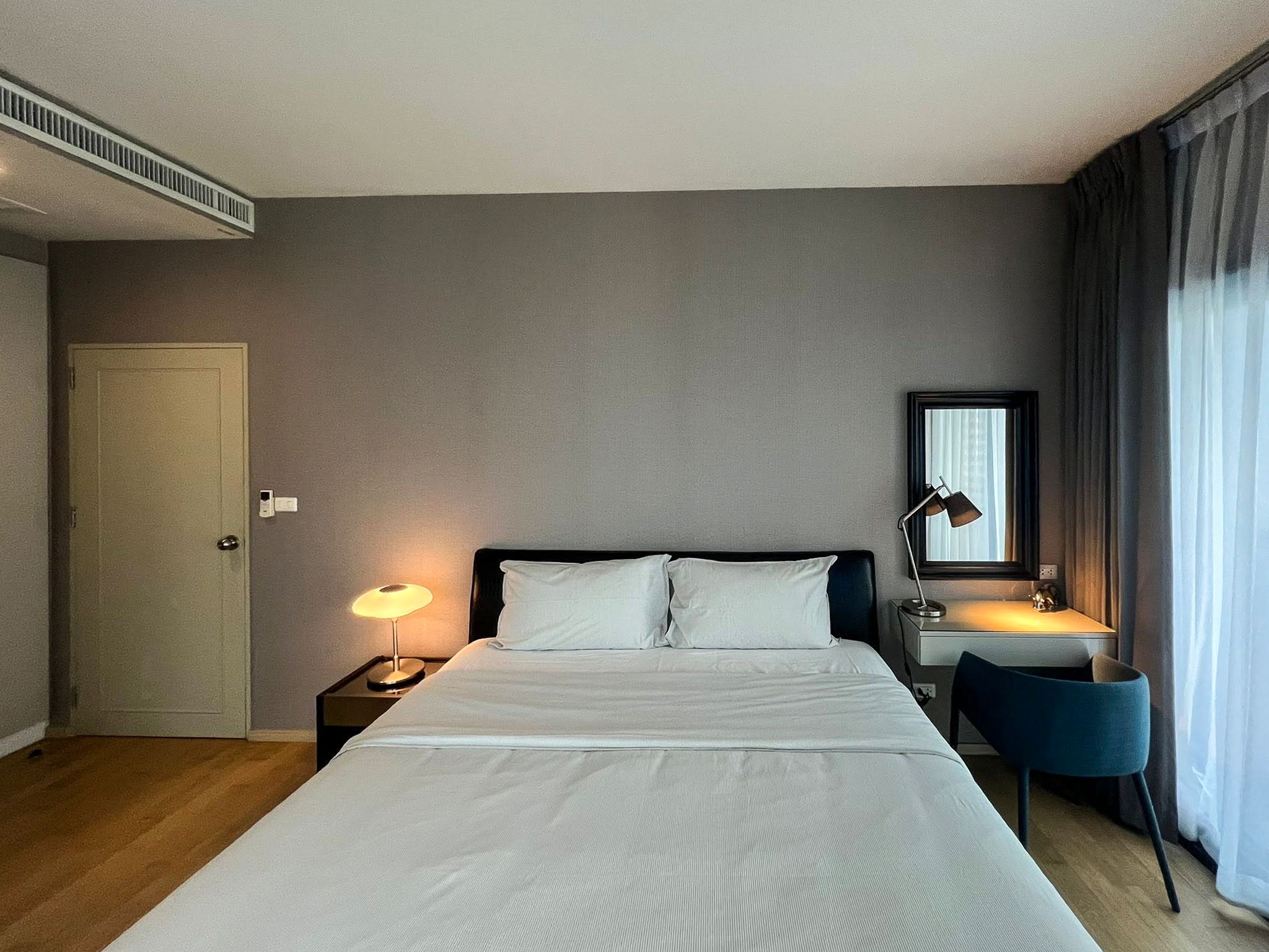 Spacious 2-bedroom, 2-bathroom condo for rent at Noble Reveal Ekkamai. Only 300m from BTS, fully furnished, 75 sqm, with indoor pool and gym. Rent: 60,000 THB/month.
