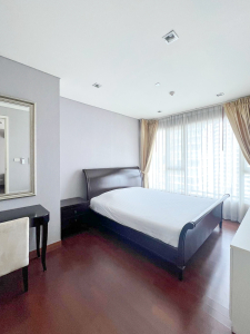 Spacious 2 bedroom, 2 bathroom condo for rent on the 20th floor of Ivy Thonglor. Fully furnished with city views, 85 sqm, modern design, only 50,000 THB/month.