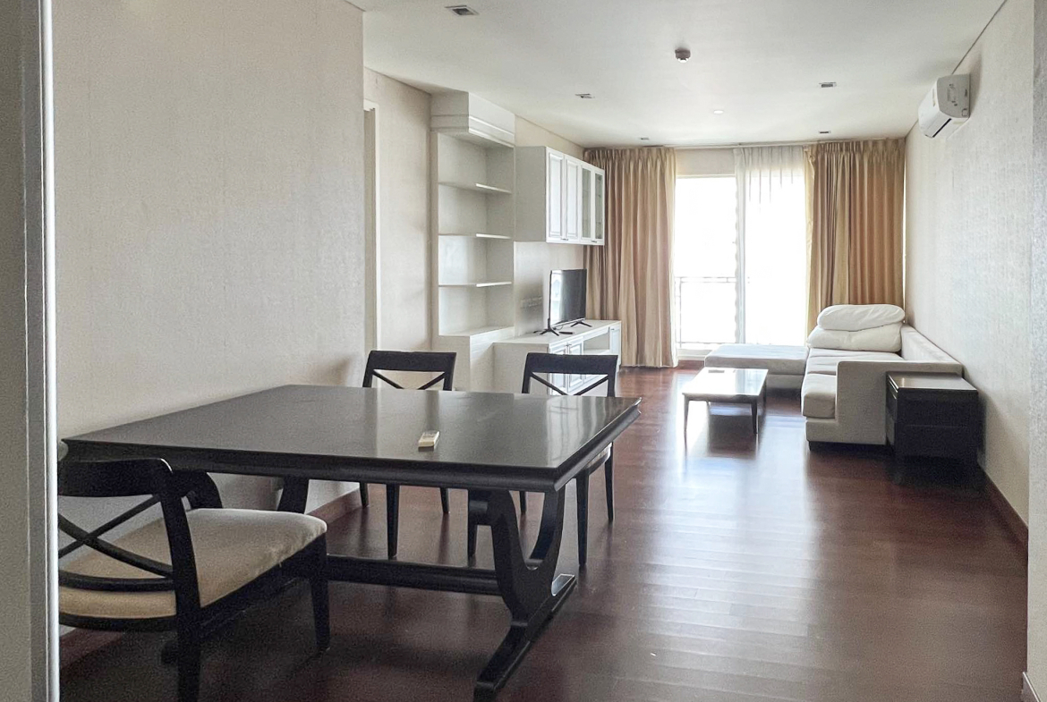 Spacious 2 bedroom, 2 bathroom condo for rent on the 20th floor of Ivy Thonglor. Fully furnished with city views, 85 sqm, modern design, only 50,000 THB/month.