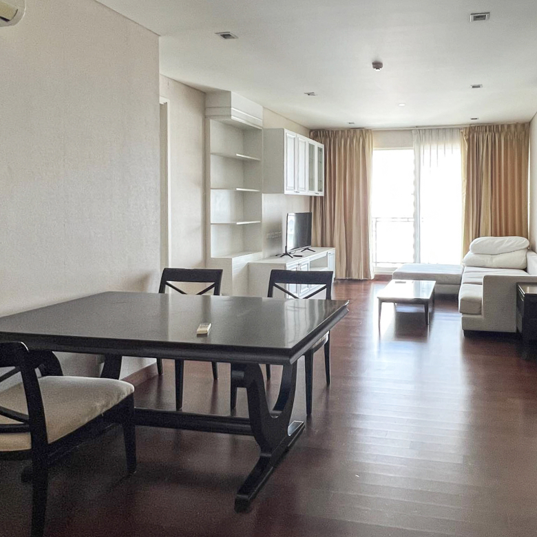 Spacious 2 bedroom, 2 bathroom condo for rent on the 20th floor of Ivy Thonglor. Fully furnished with city views, 85 sqm, modern design, only 50,000 THB/month.