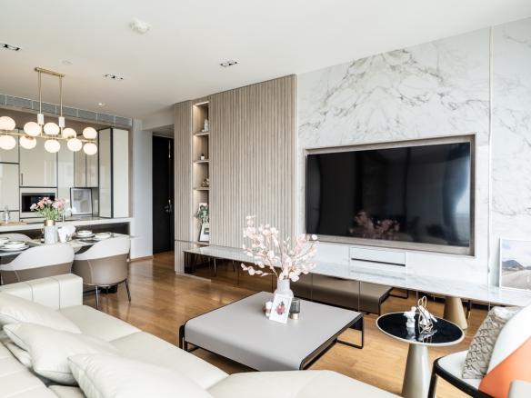 Luxury Two Bedroom Condo for Rent and for Sale at Beatniq