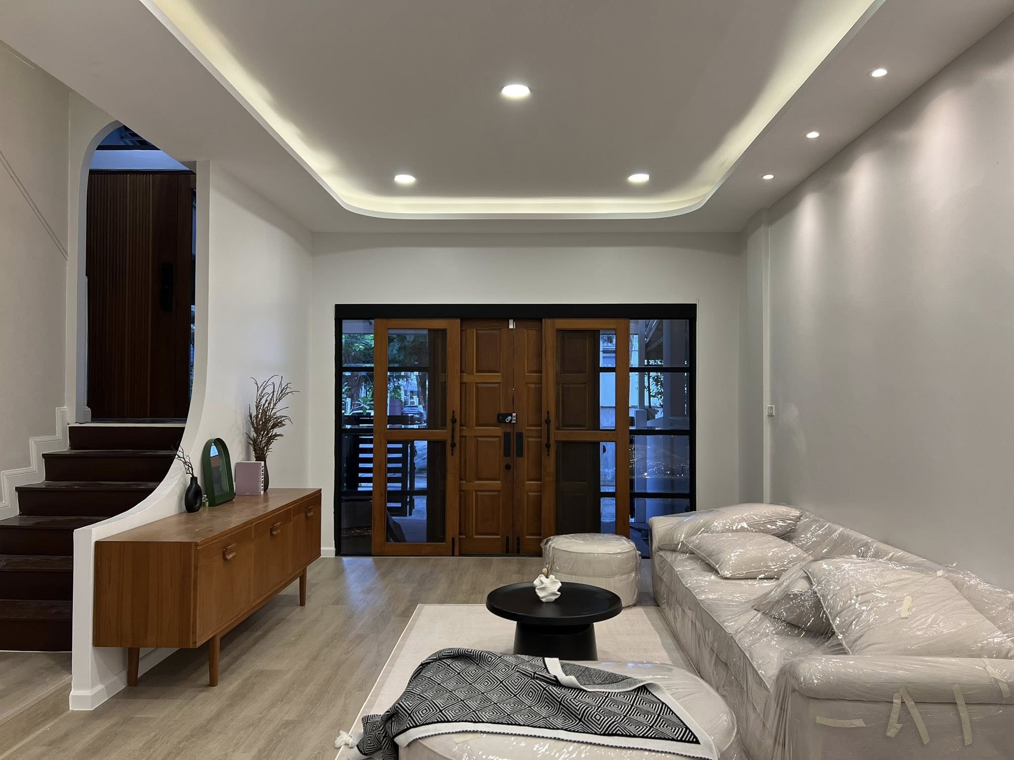 Renovated 4-Storey Townhouse for Rent Pridi 35 Sukhumvit 71 | 5 Bed 4 Bath