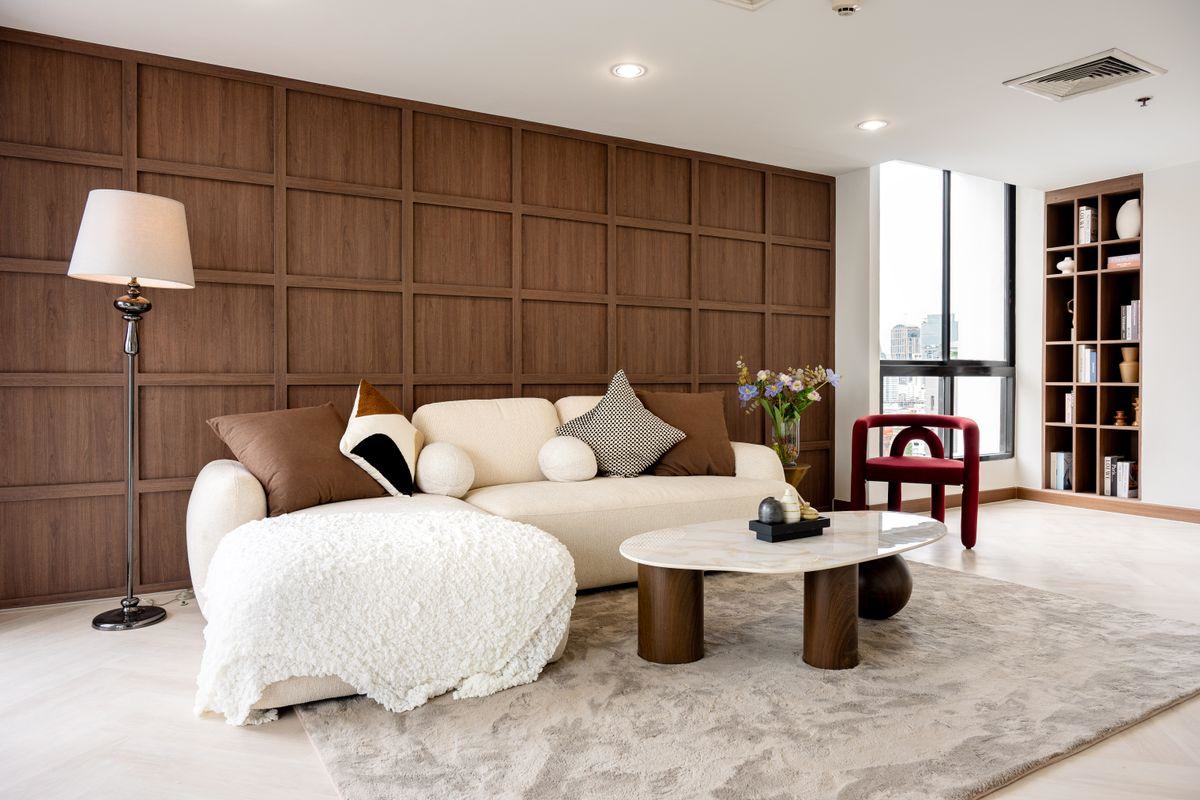Spacious Renovated Condo in the Heart of Thonglor – House-Like Living in the Sky