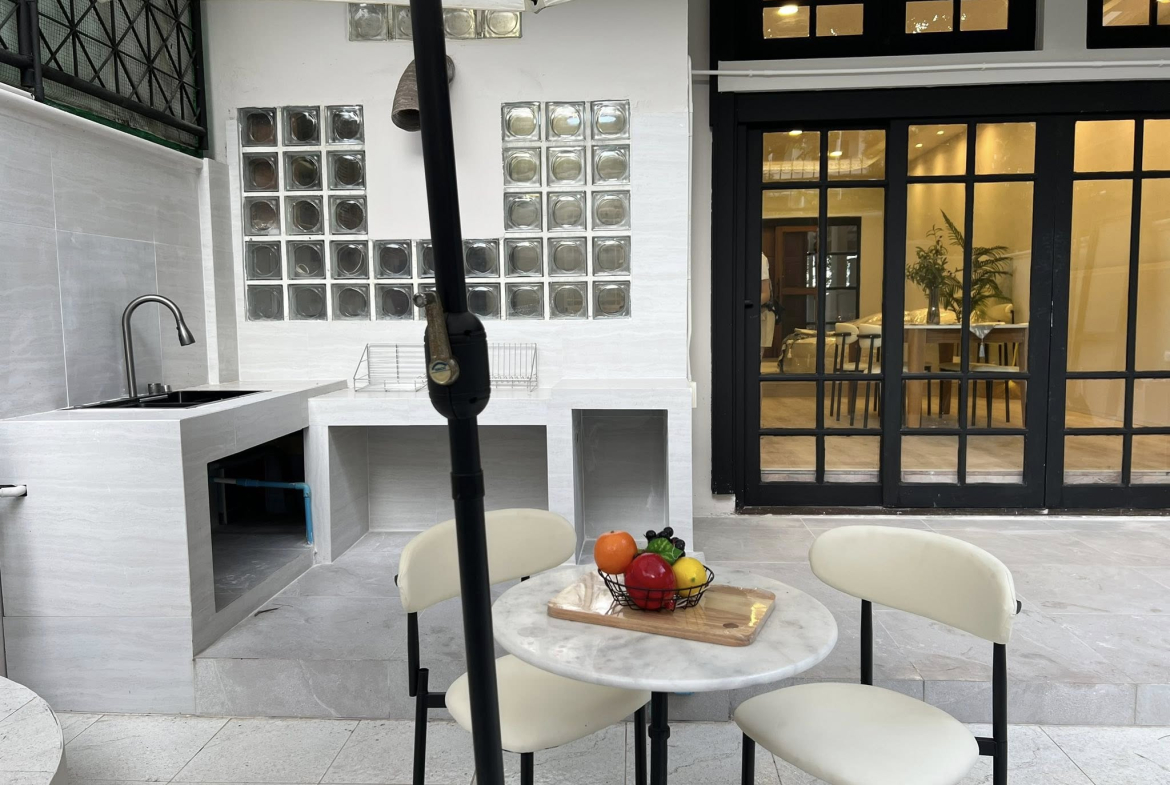 Renovated 4-Storey Townhouse for Rent Pridi 35 Sukhumvit 71 | 5 Bed 4 Bath