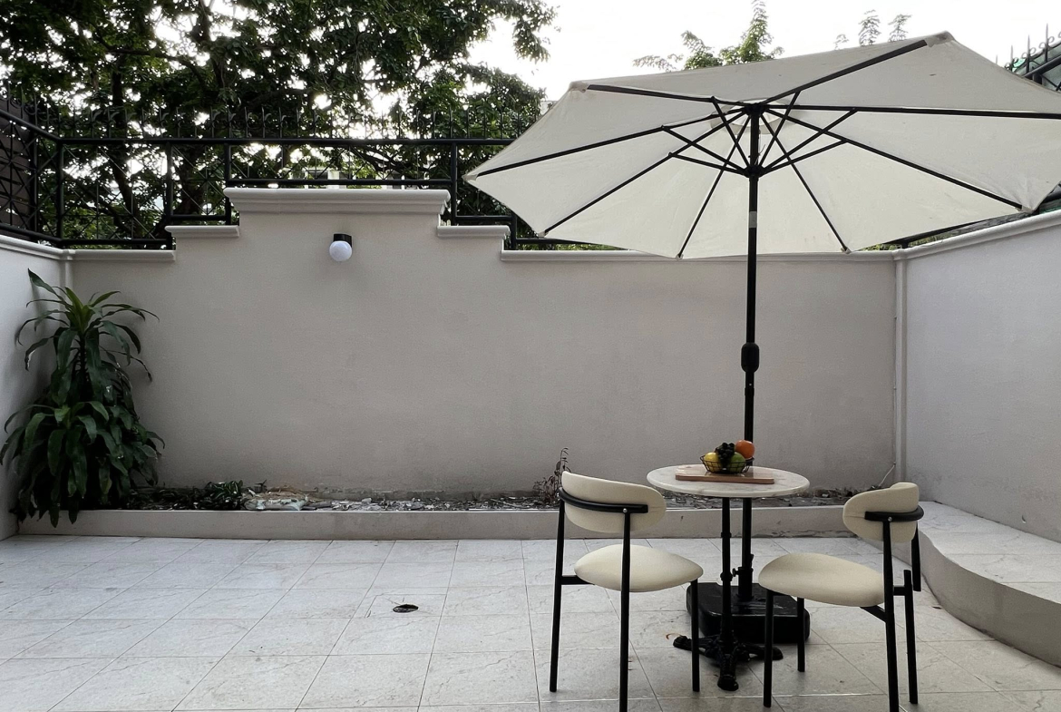 Renovated 4-Storey Townhouse for Rent Pridi 35 Sukhumvit 71 | 5 Bed 4 Bath