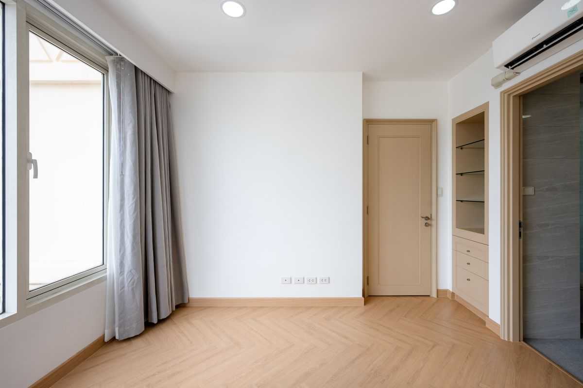 Spacious Renovated Condo for Sale in Thonglor – 2 Bedrooms, High Floor, 90.15 SQM