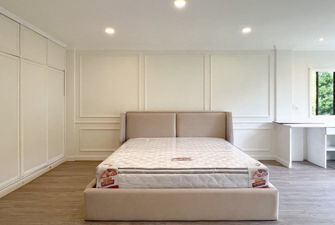 Renovated 4-Storey Townhouse for Rent Pridi 35 Sukhumvit 71 | 5 Bed 4 Bath