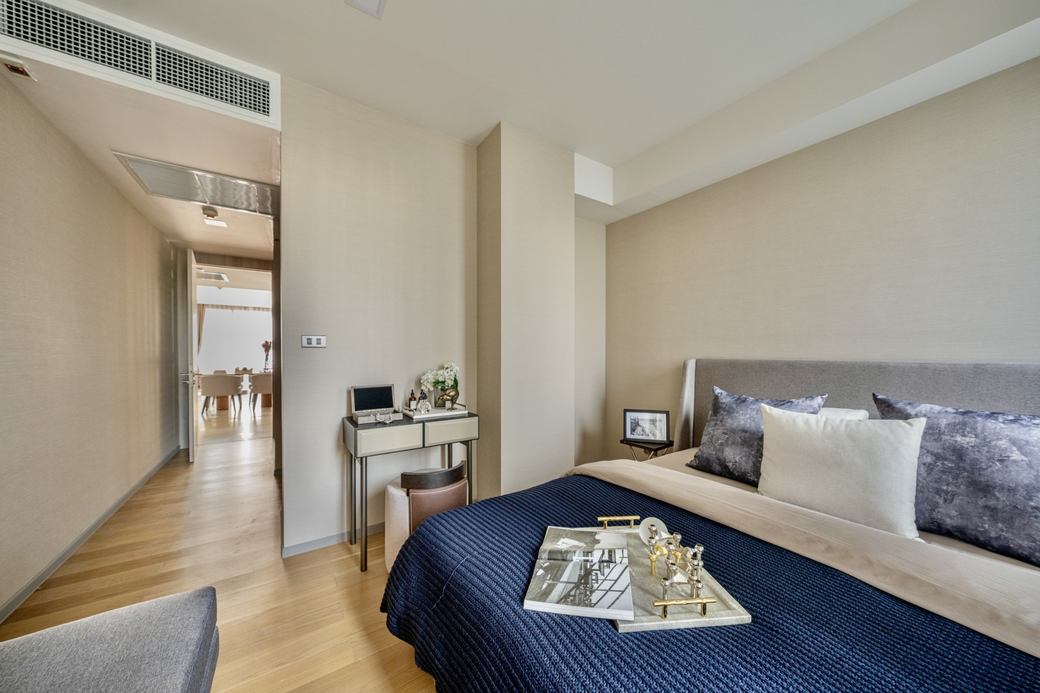 Cozy Two-Bedroom Condo in Sukhumvit 31 – For Rent