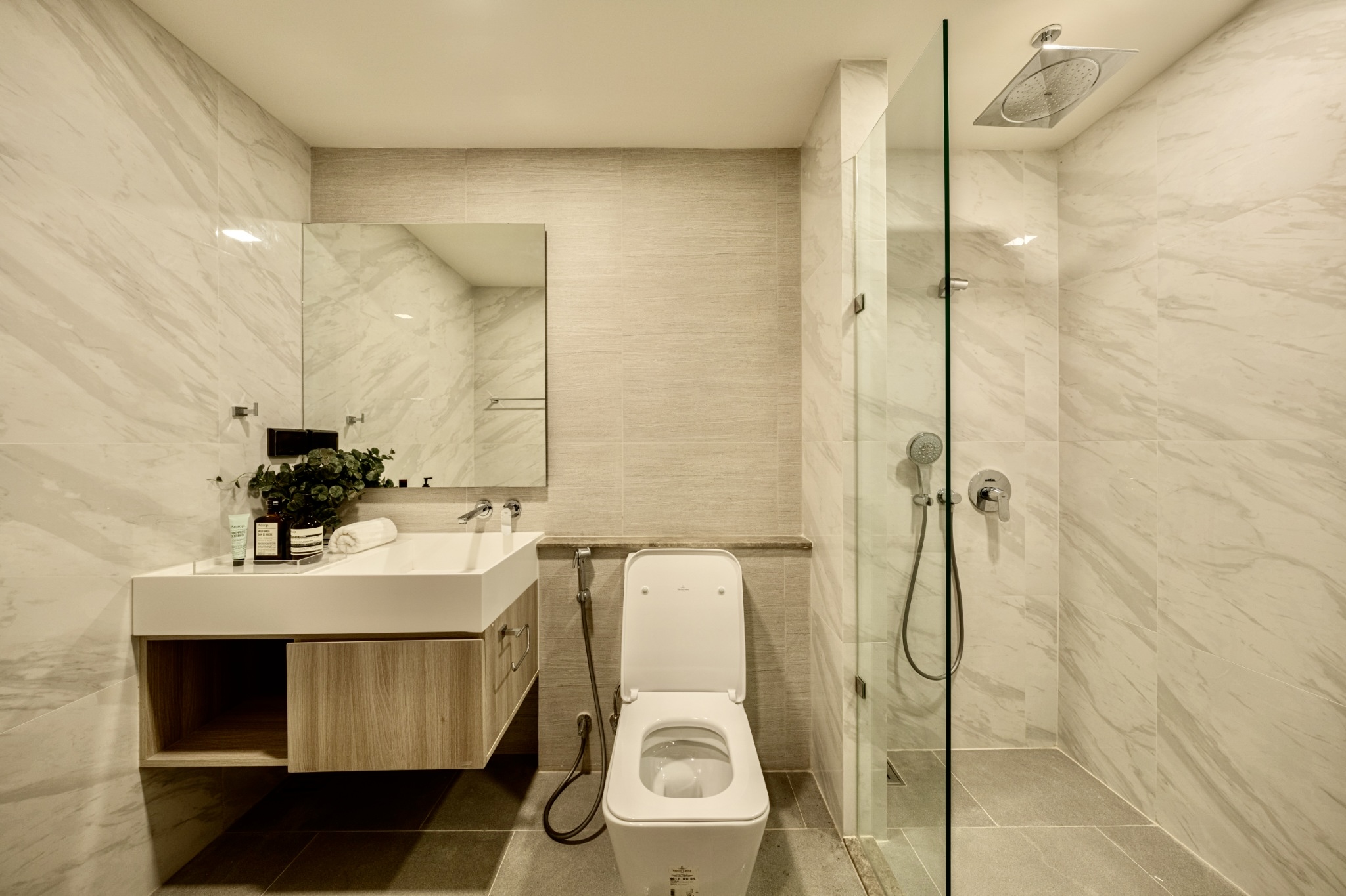 Cozy Two-Bedroom Condo in Sukhumvit 31 – For Rent