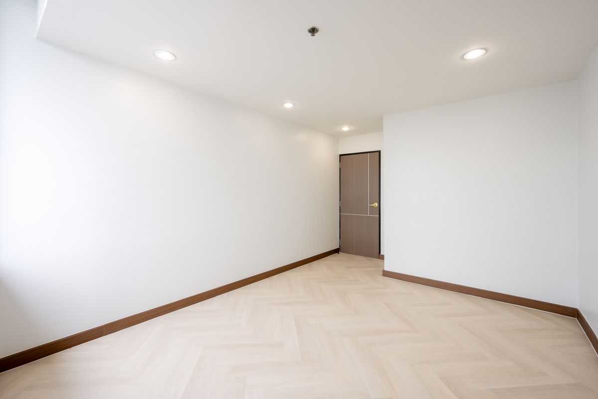 Spacious Renovated Condo in the Heart of Thonglor – House-Like Living in the Sky
