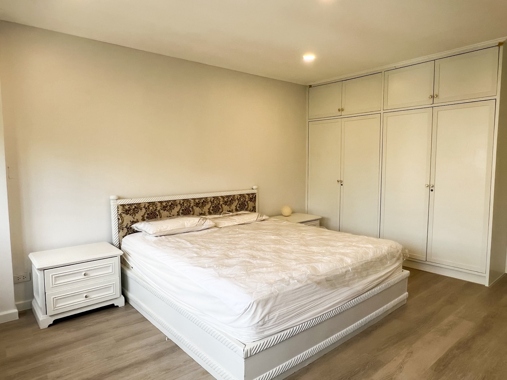Renovated 4-Storey Townhouse for Rent Pridi 35 Sukhumvit 71 | 5 Bed 4 Bath