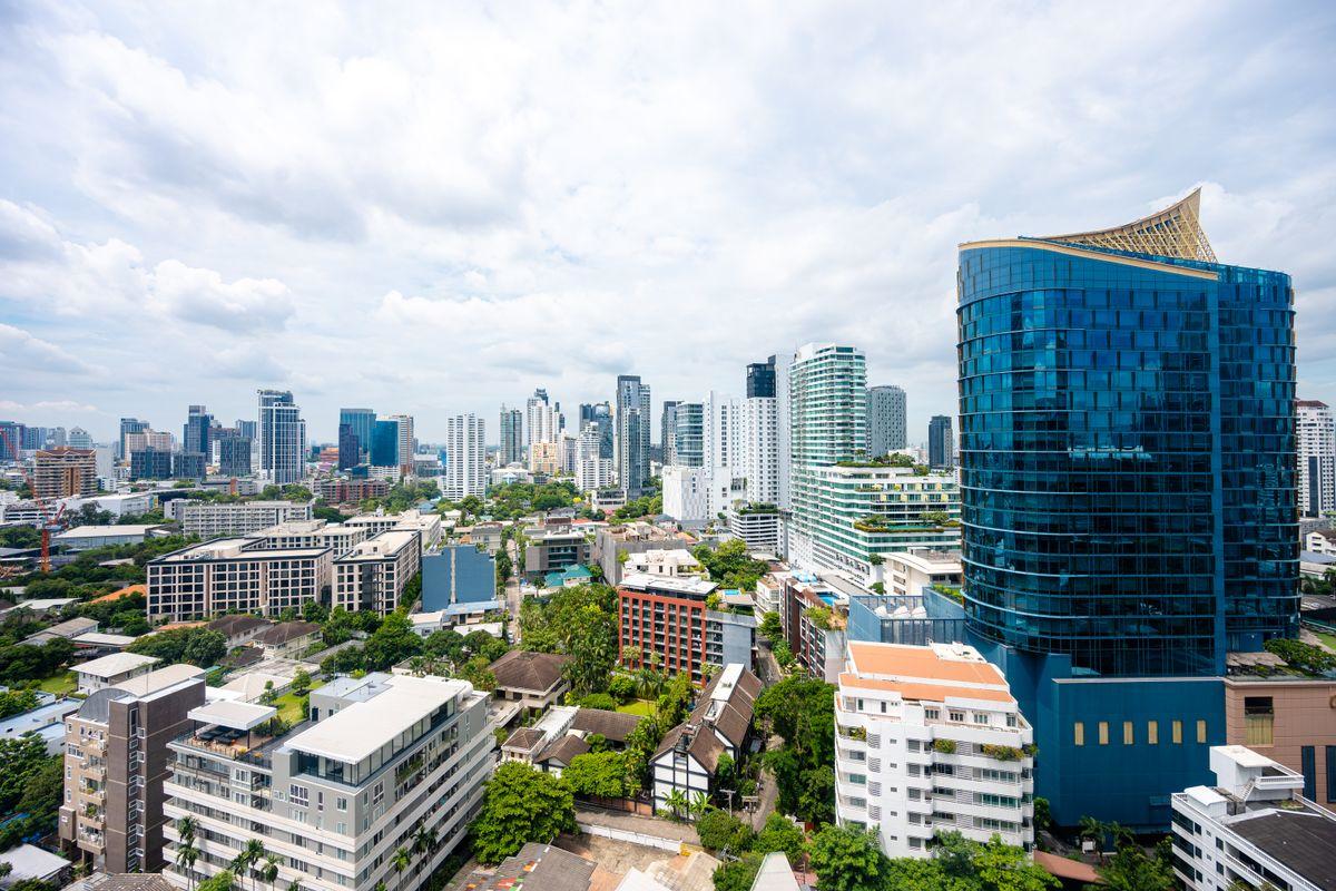 Spacious Renovated Condo for Sale in Thonglor – 2 Bedrooms, High Floor, 90.15 SQM