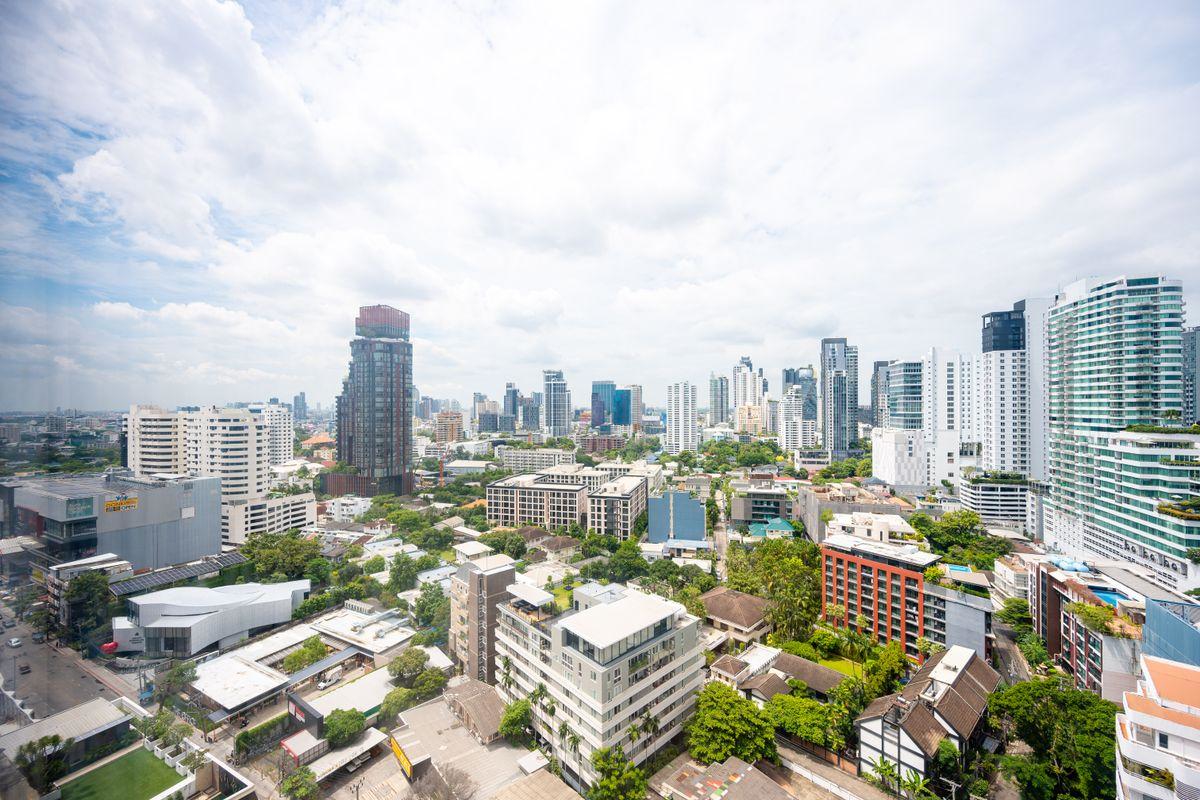 Spacious Renovated Condo for Sale in Thonglor – 2 Bedrooms, High Floor, 90.15 SQM