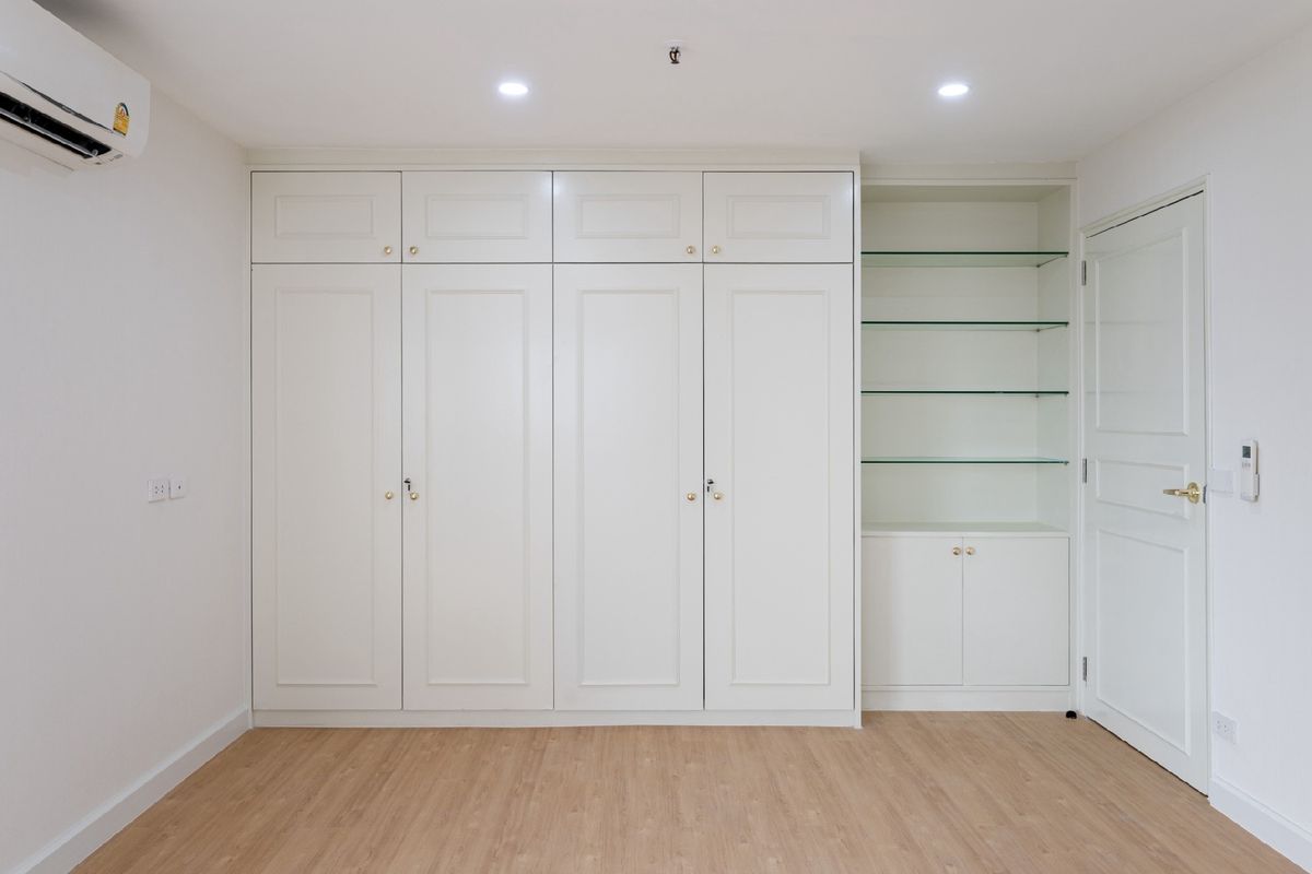 Fully Renovated 3-Bedroom Condo for Sale in Asoke | 174.5 sqm | Near BTS Asoke & MRT Sukhumvit