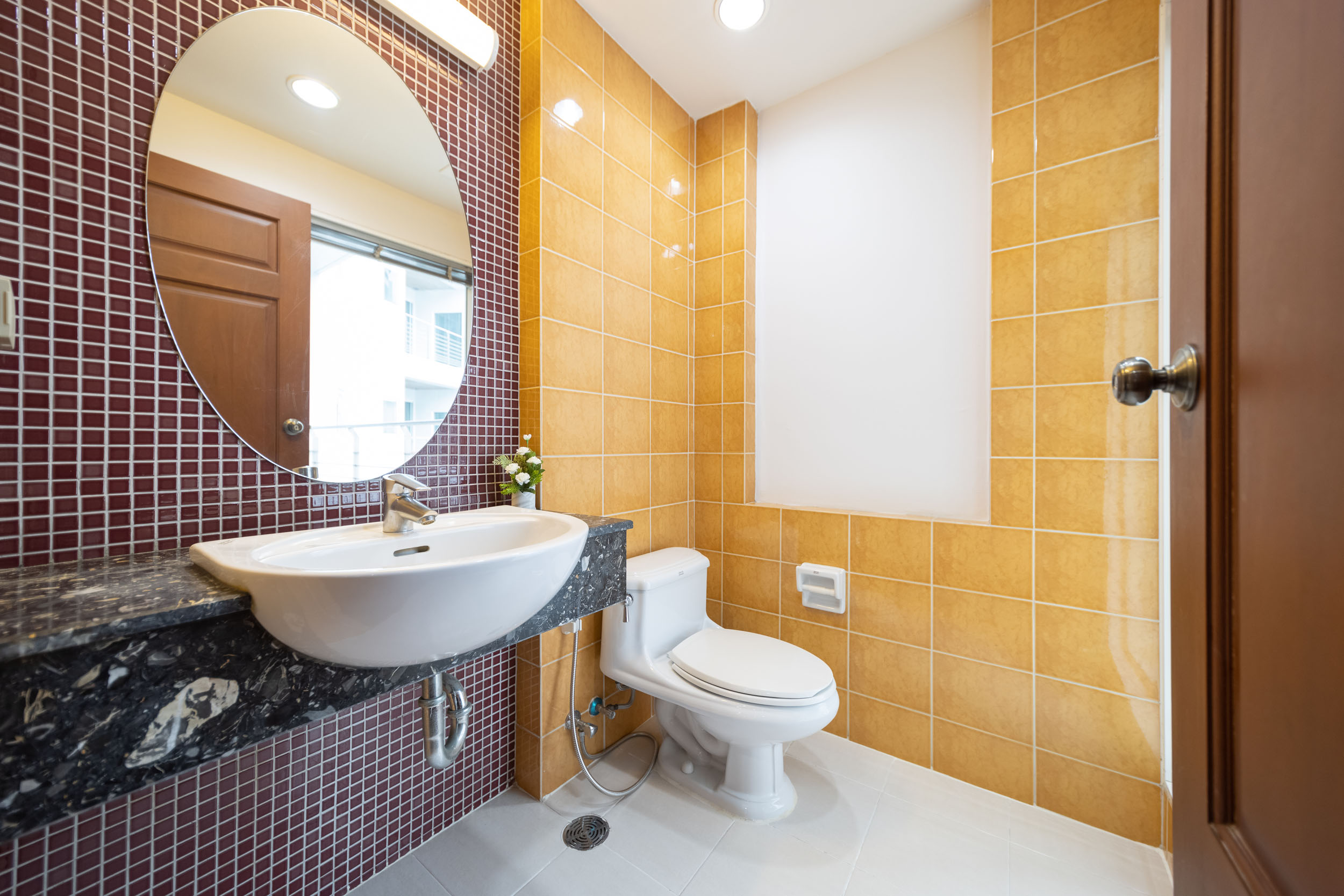 Luxury 3-Bedroom Apartment Sukhumvit 24 for Rent | 250 SQM