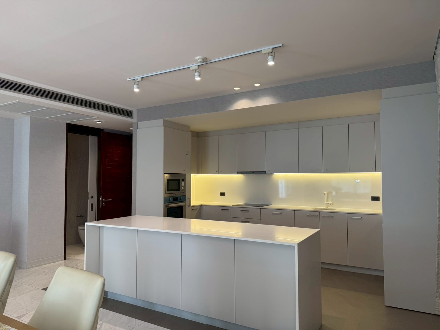 Spacious 3-Bedroom Condo for Rent in Thonglor – Sukhumvit 55