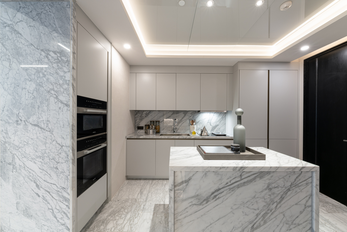 Luxury 2 Bedroom Condo for Sale in Thonglor | 128 Sqm | Prime Sukhumvit