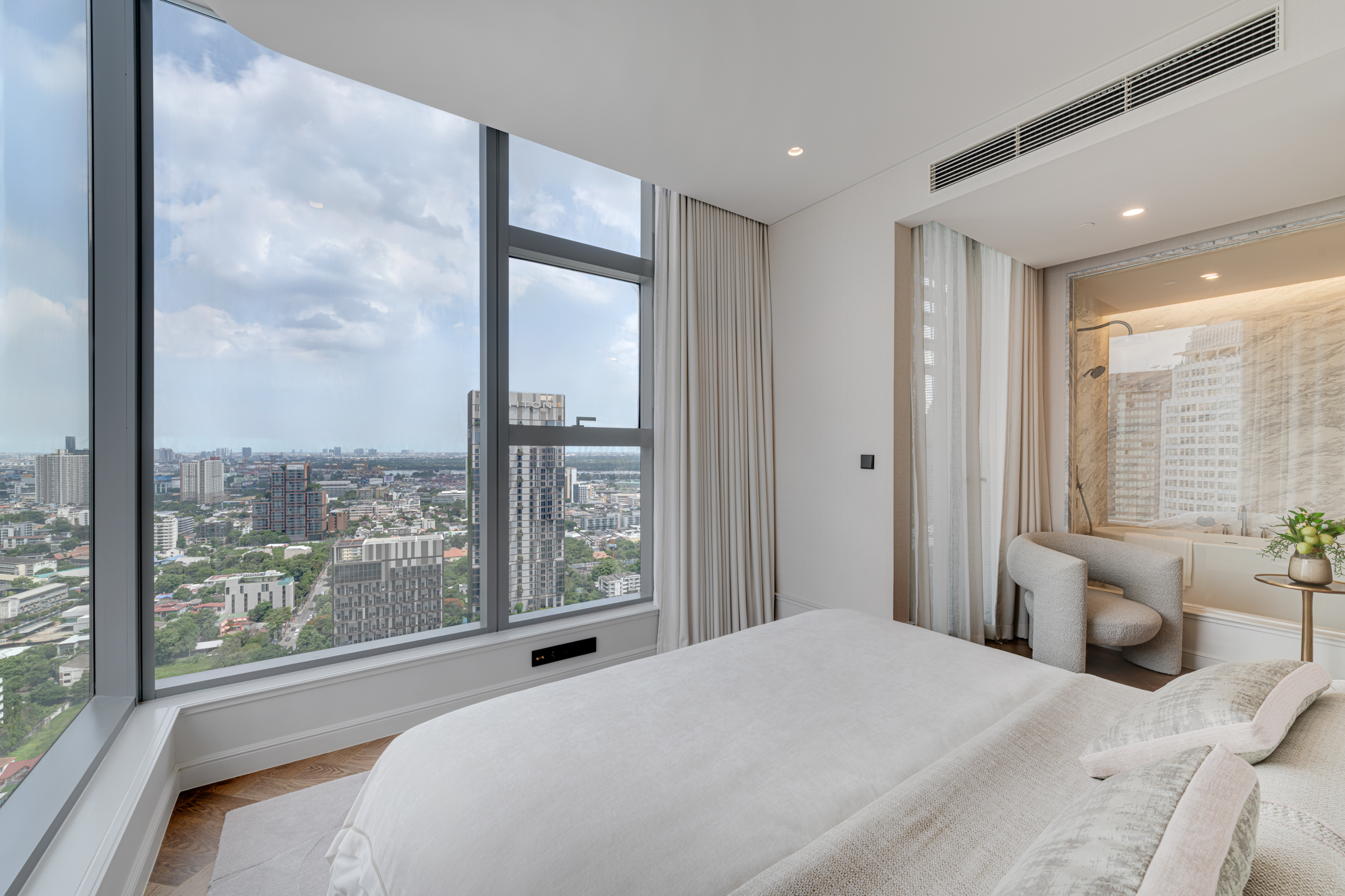 Luxury 2 Bedroom Condo for Sale in Thonglor | 128 Sqm | Prime Sukhumvit