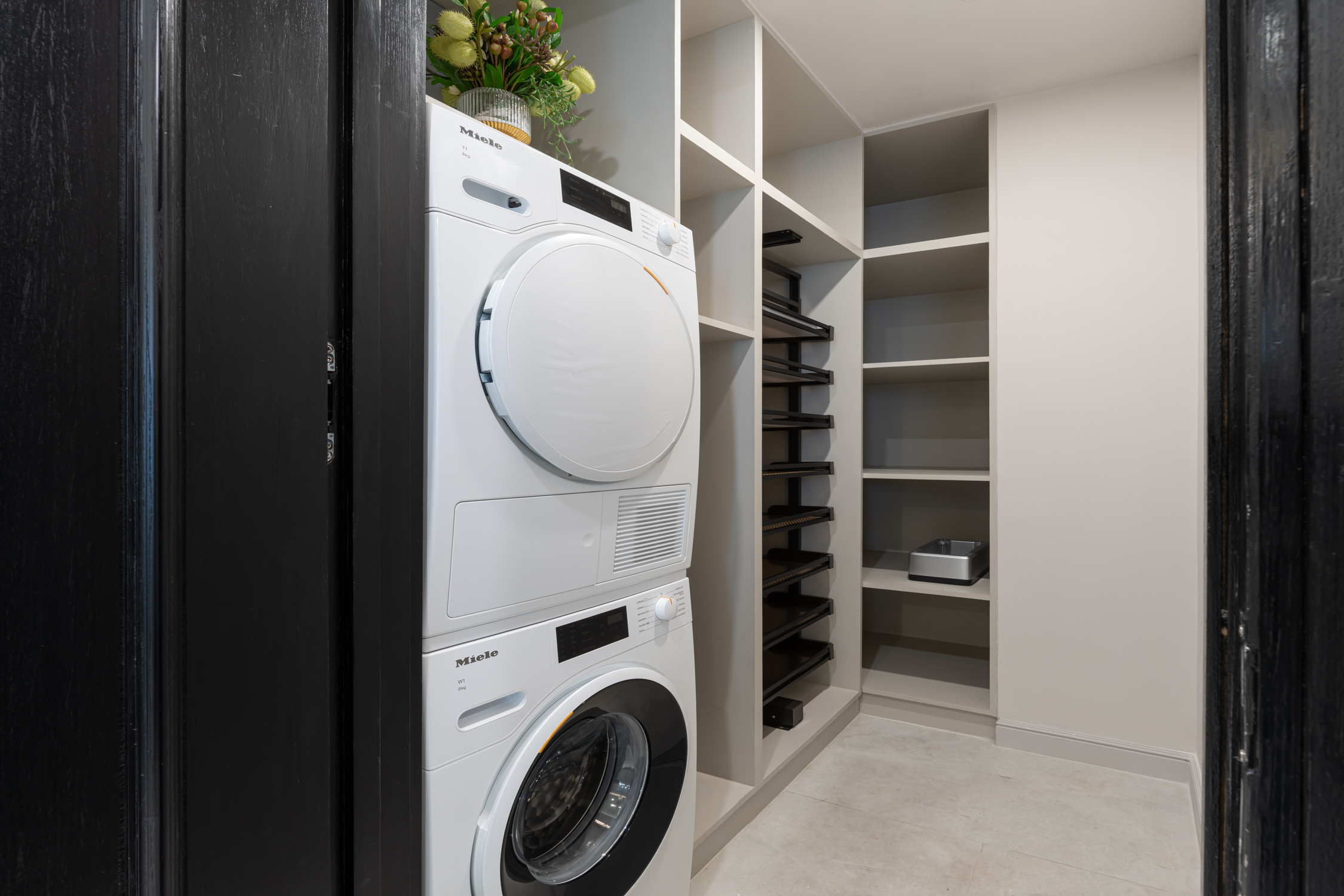 Luxury 2 Bedroom Condo for Sale in Thonglor | 128 Sqm | Prime Sukhumvit